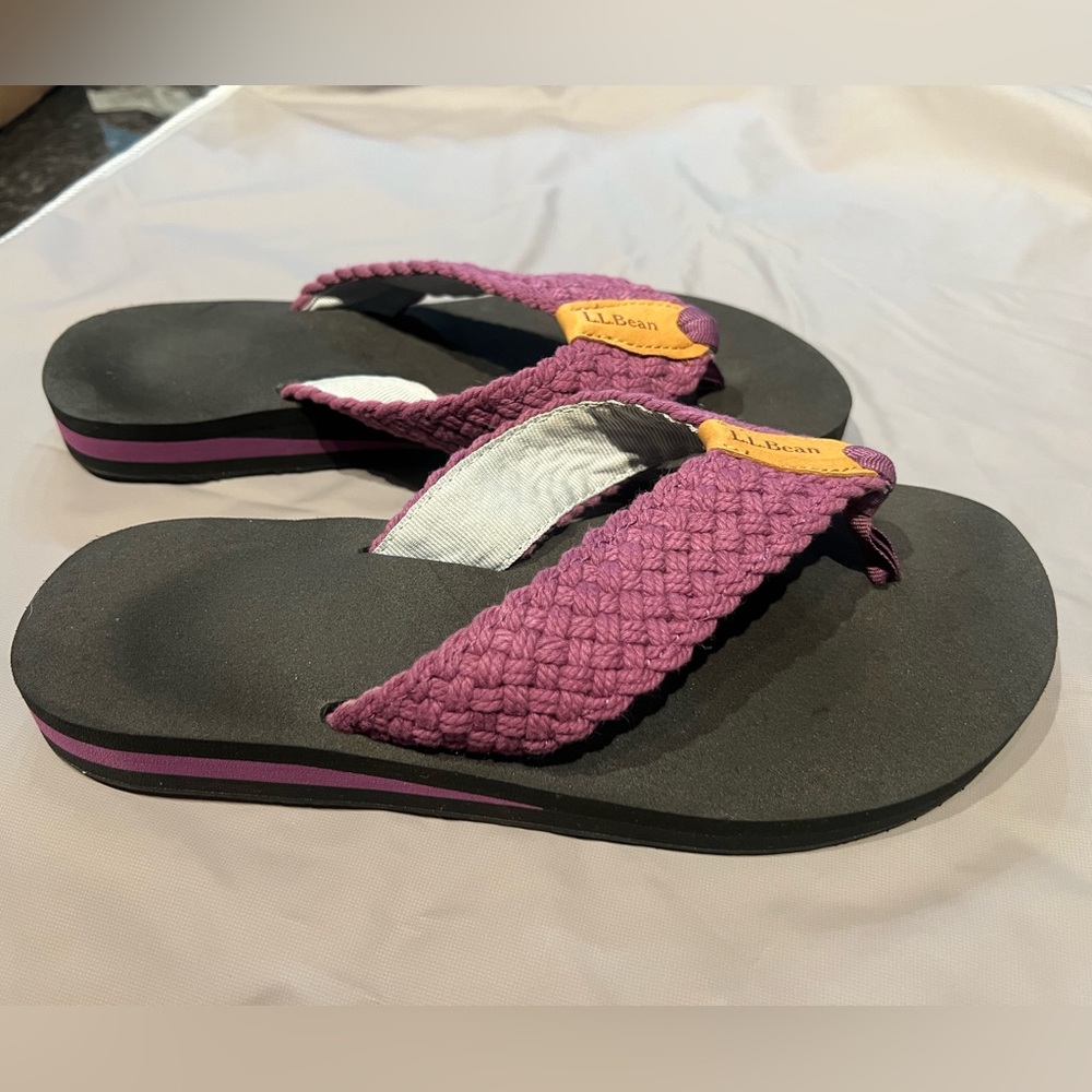 L.L. Bean NWOT Women's Woven Purple Sandals 8